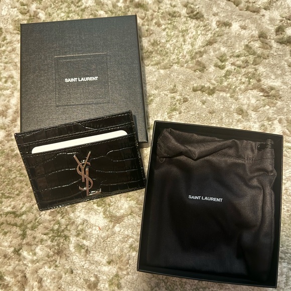 YSL Croc Embossed Cardholder - Picture 1 of 3